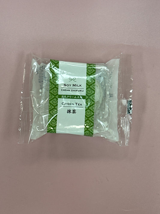 Minato seika tounyu cream daifuku matcha rice cake