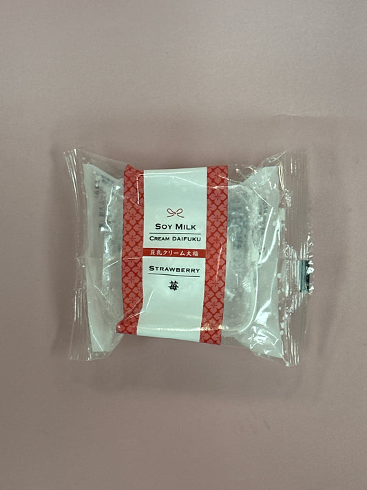 Minato seika tounyu cream daifuku strawberry rice